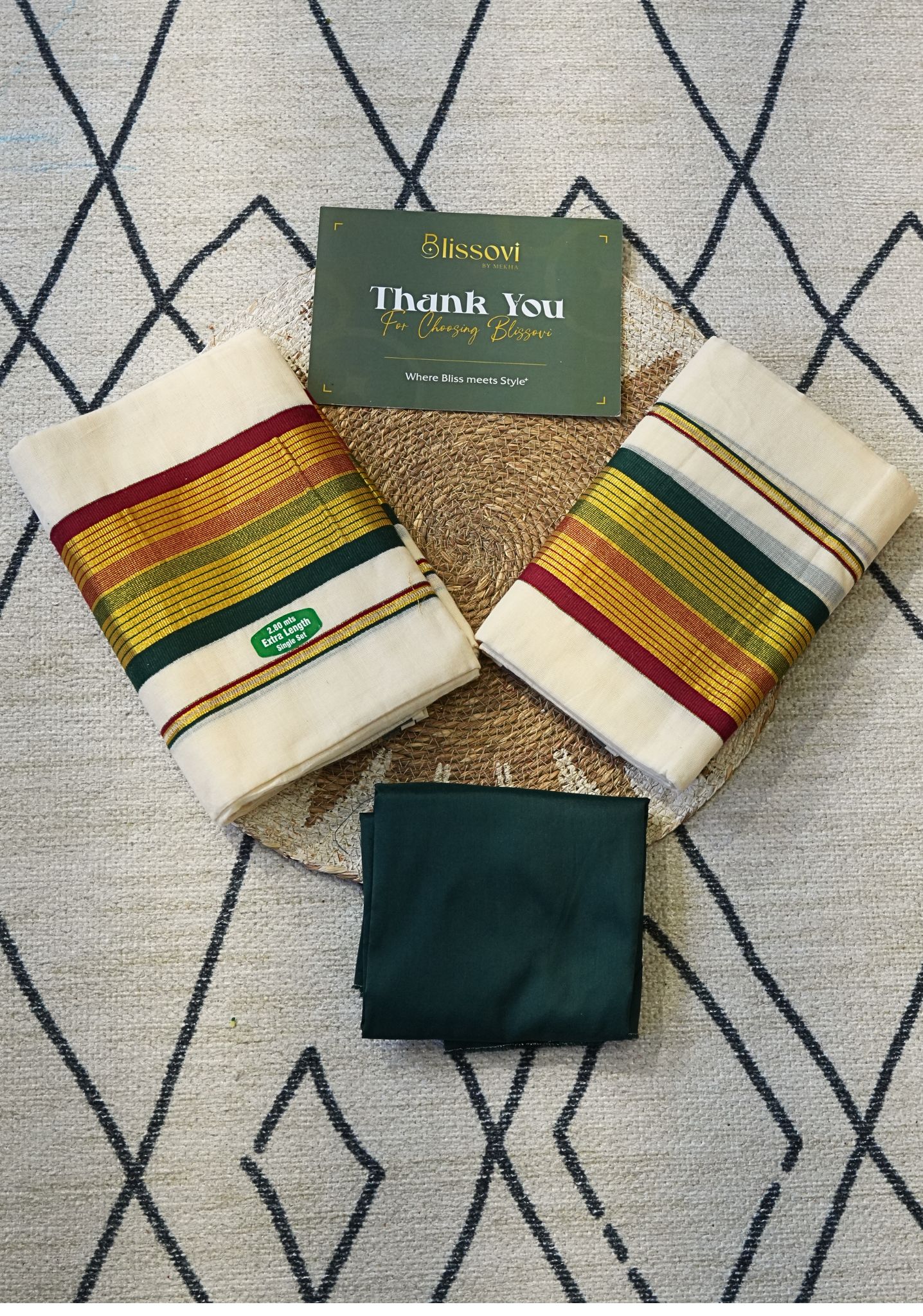 Veyra Emerald Maroon Set Mundu