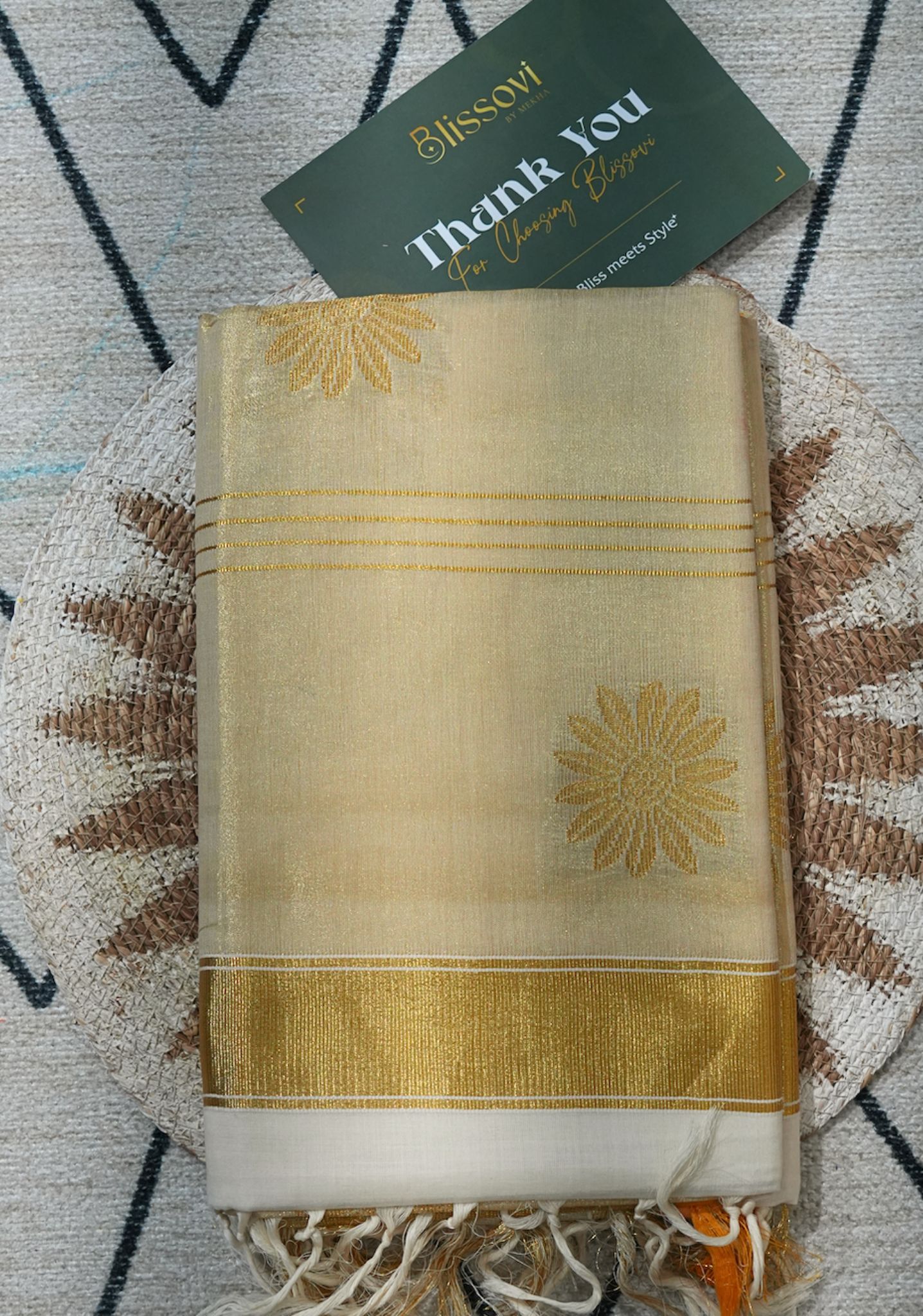 Hemavathi Floral Tissue Kasavu Saree